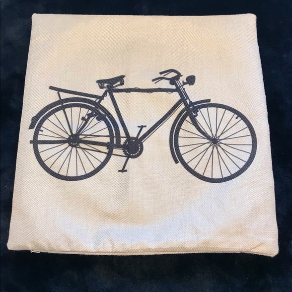 Bicycle Bike Pillow Pillowcase NWOT
Bike & Wheel Antique Vintage Look
Zipper - Picture 4 of 10